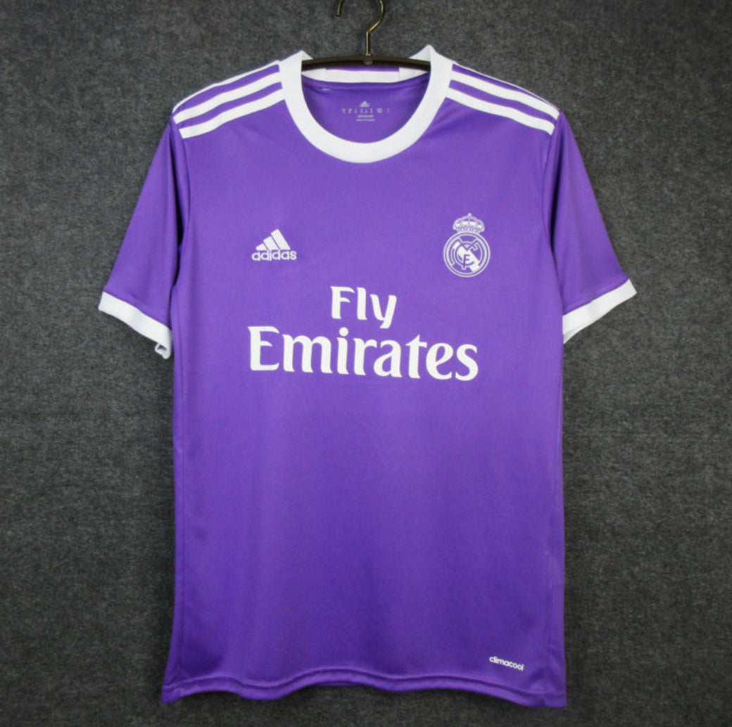 Real Madrid 16/17 away
