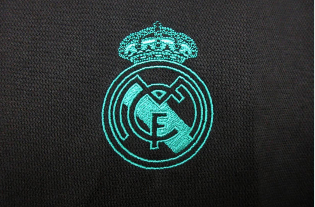 Real Madrid 17/18 away