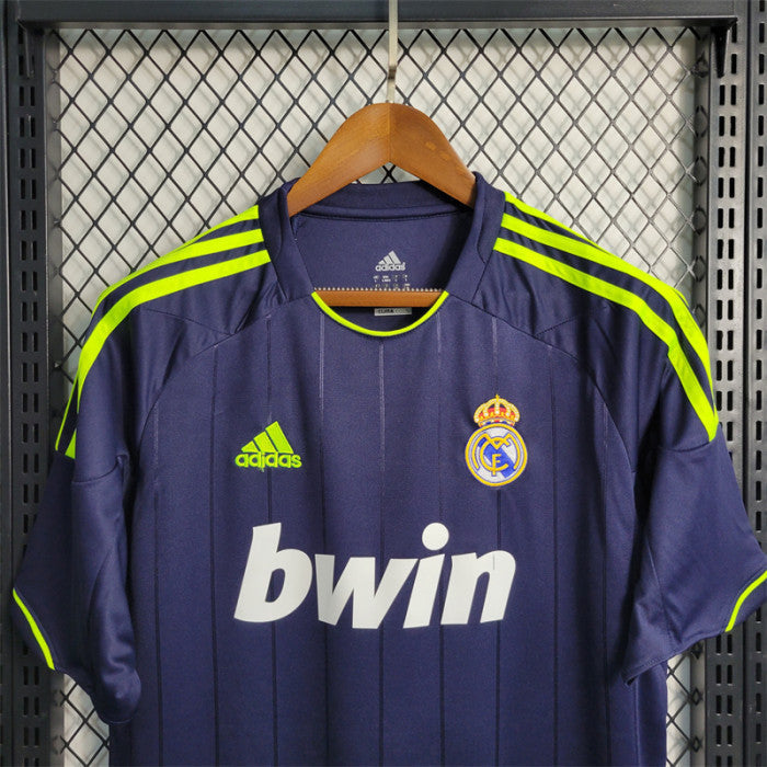 Real Madrid 12/13 Retro Away
