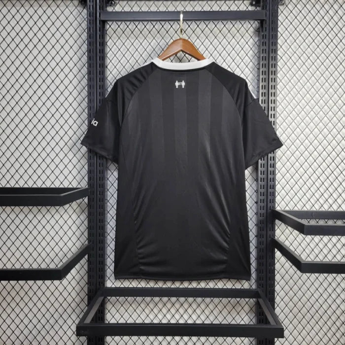 Liverpool 25/26 Away Shirt GK