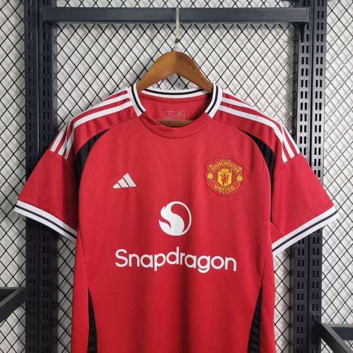 Manchester United 24/25 Home