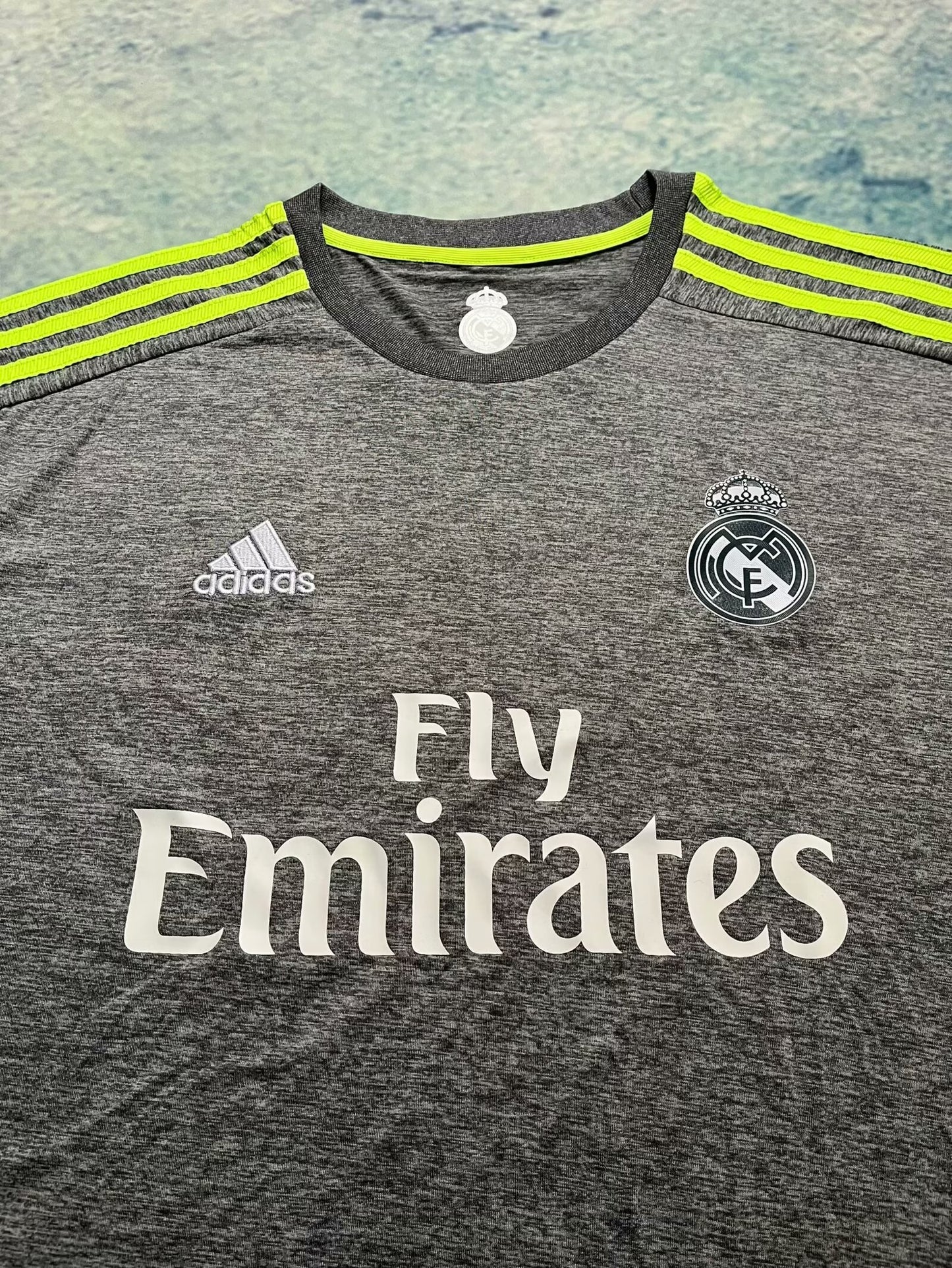 Real Madrid 15/16 Retro Away Long Sleeve