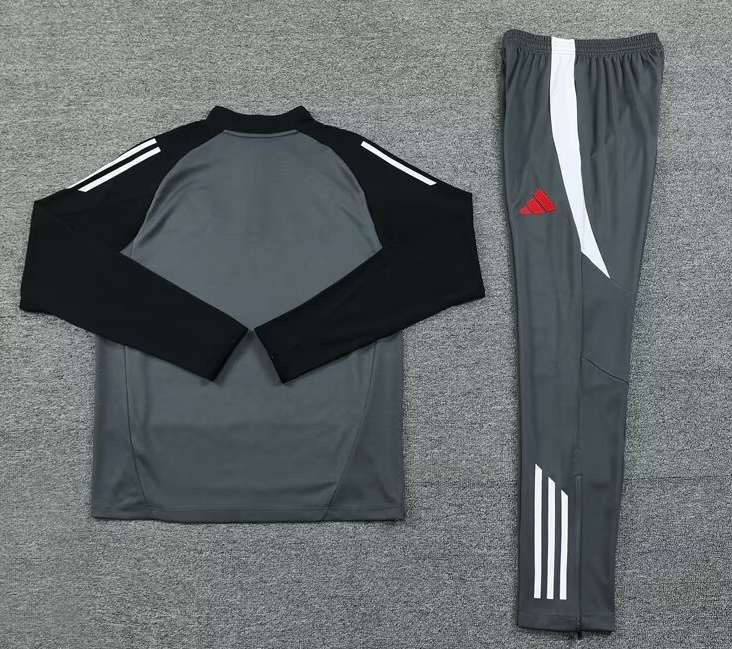 Manchester United Grey Training Tracksuit 24/25